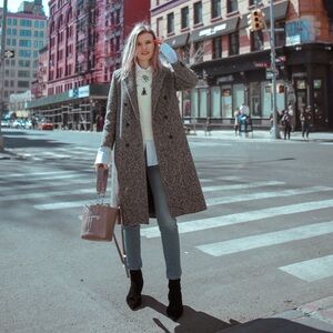 🤎WOOL TRENCHCOAT BY BERT NEWMAN SIZE 6 PETITE (modeled on size 2 REG)